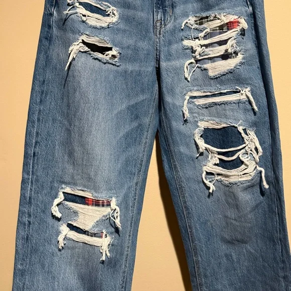 NWT American Eagle Mom Straight Jean Blue Denim plaid patchwork size 8 reg - Picture 4 of 12